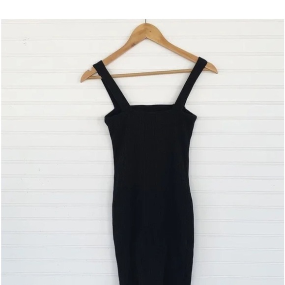 Bozzolo Black Sleeveless Sheath Mini Dress - Picture 3 of 8